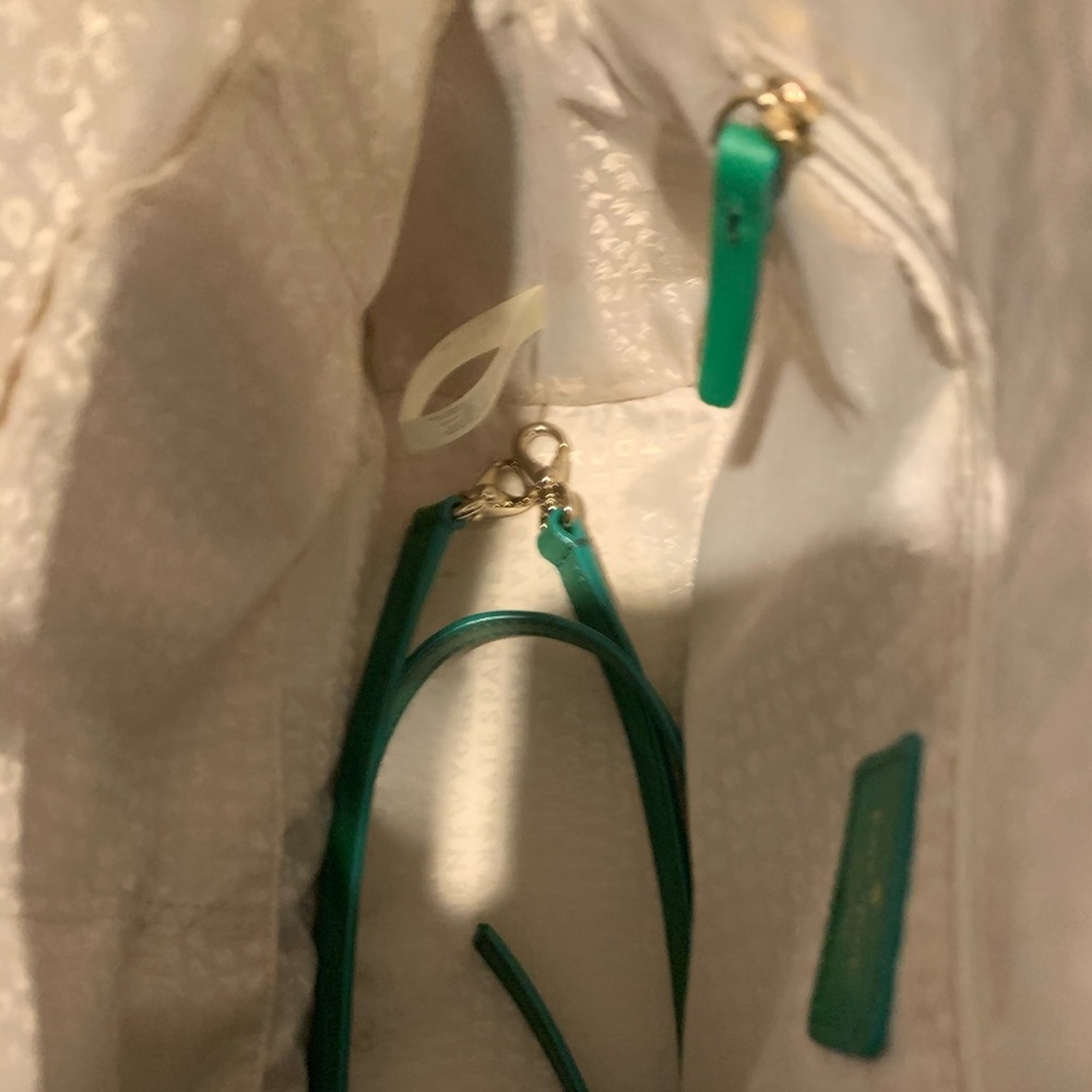 Kate Spade Spring Bloom - Picture 5 of 8